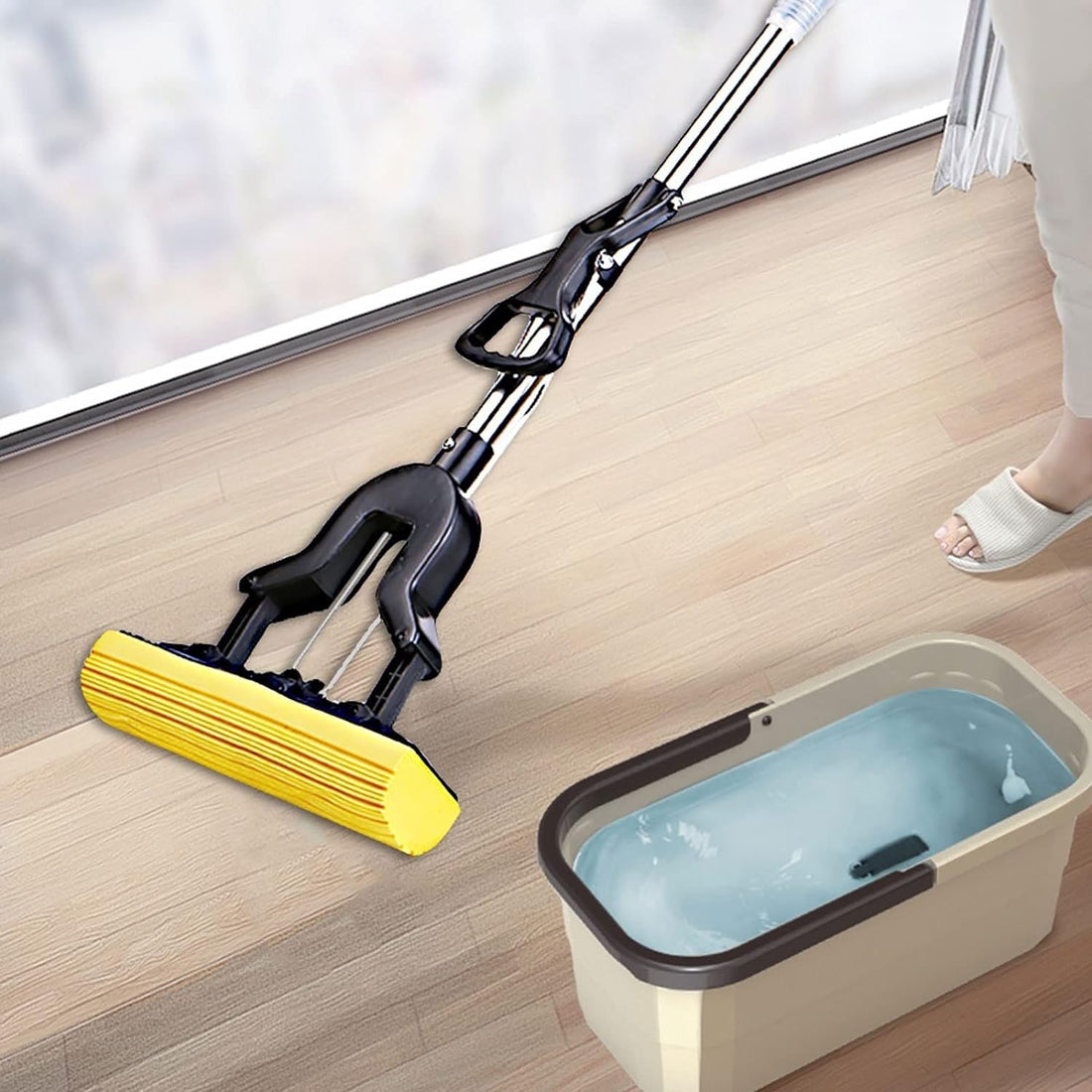 Wet: Sponge Squeeze Mop with Steel Handle