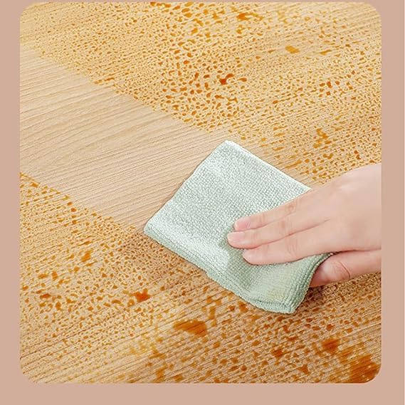 Wipe: Microfibre Cleaning Cloths in a Pull-Out Box